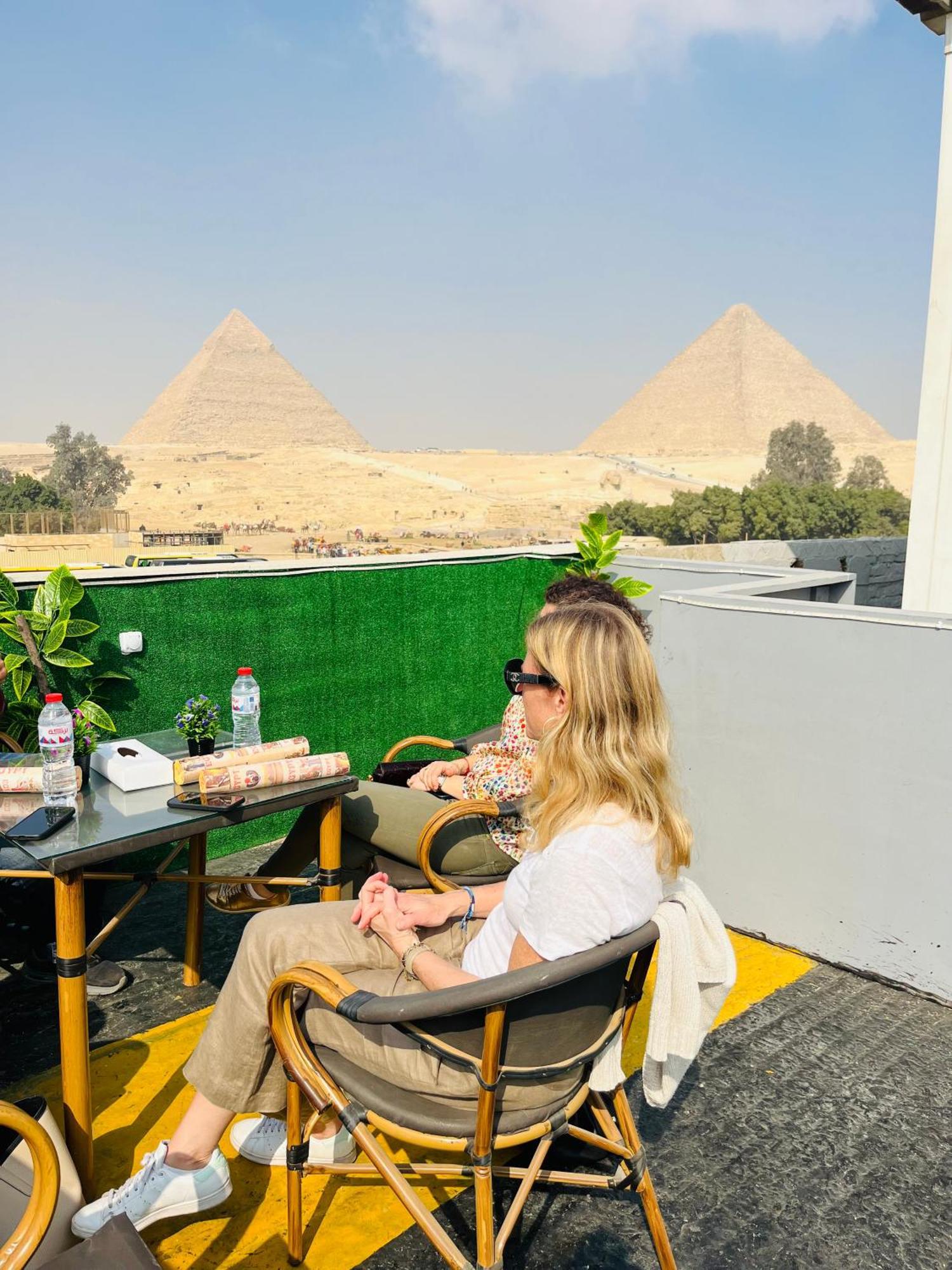 Capital Front Pyramids & Sphinx View 3* Kafret el-Gabal