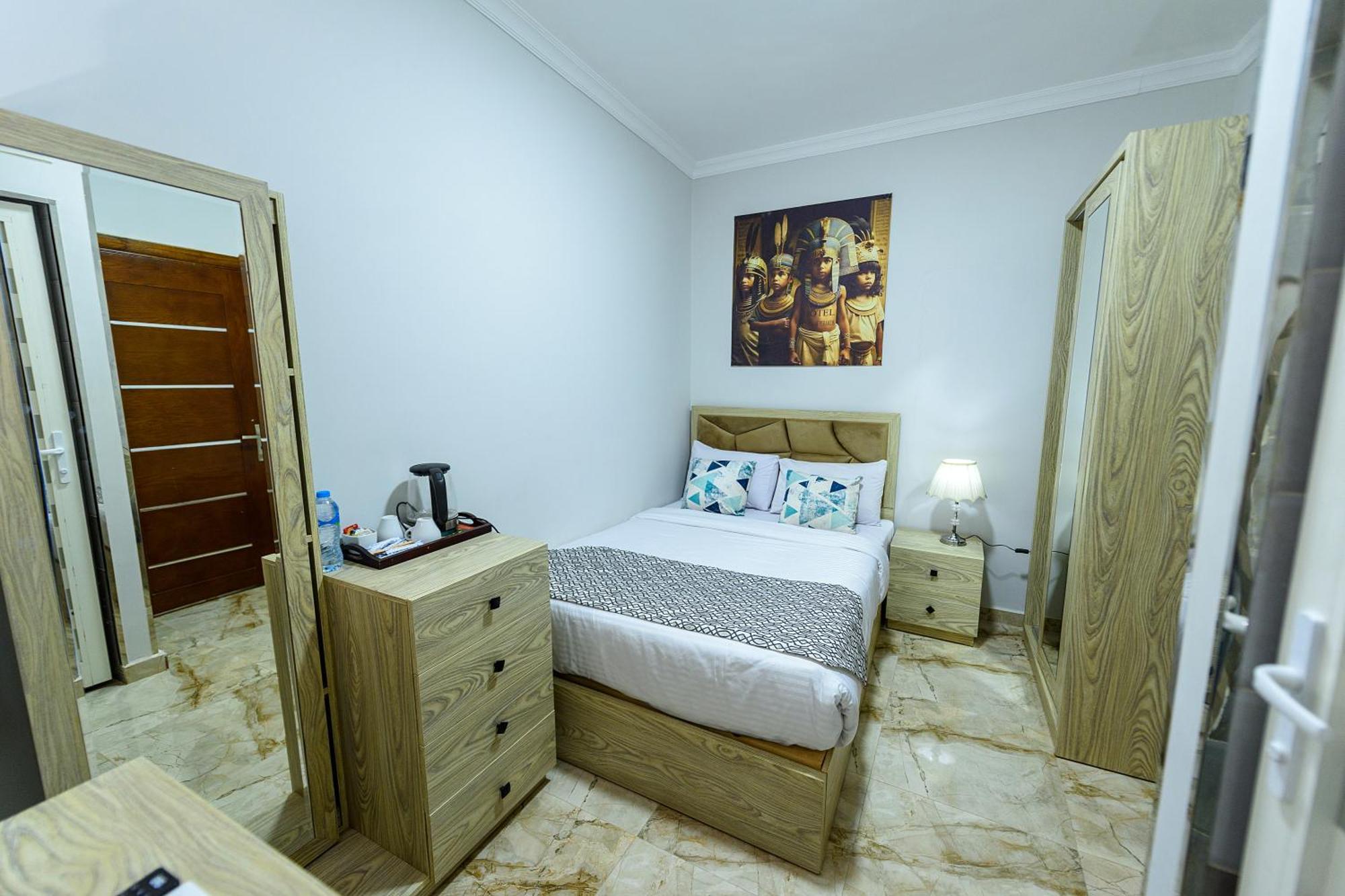 Capital Of Pyramids Hotel Hotel