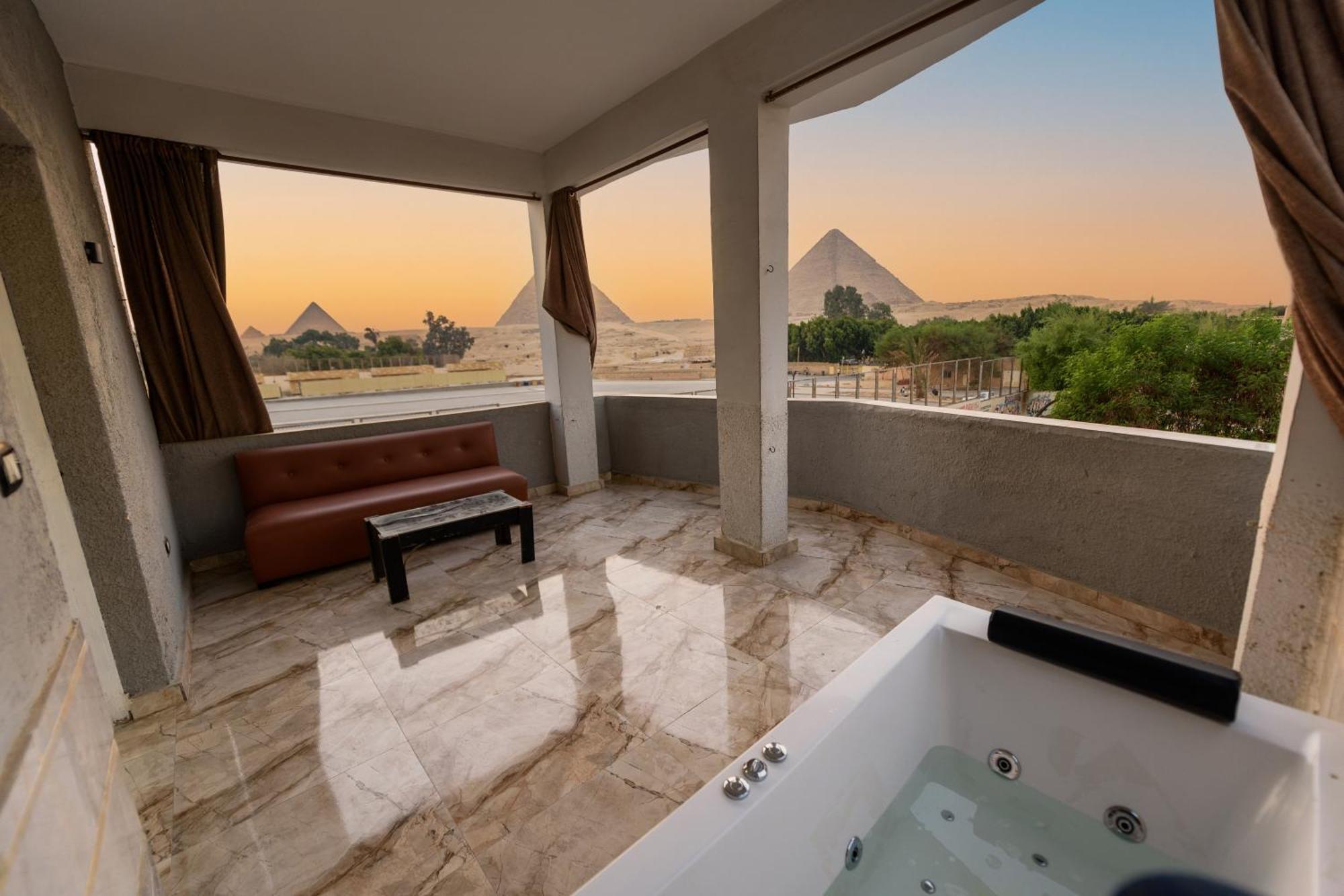 Capital Front Pyramids & Sphinx View 3*