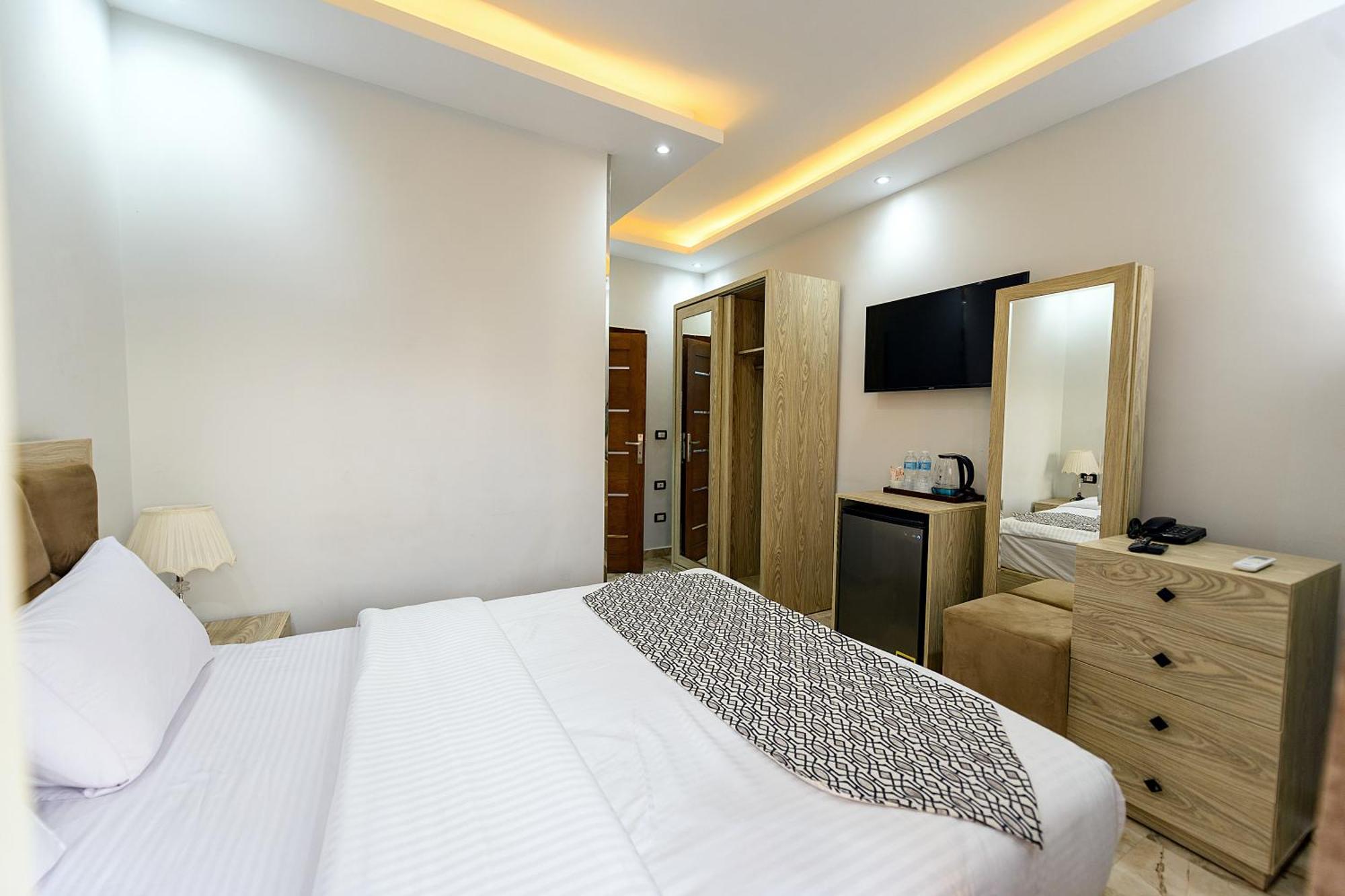 Capital Of Pyramids Hotel Hotel